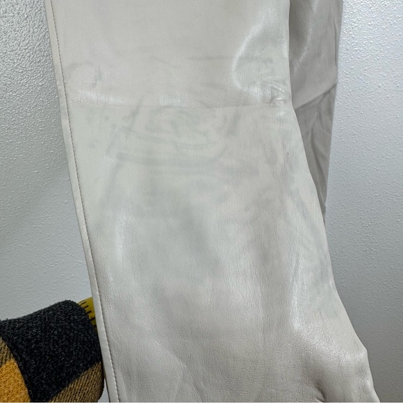 Babaton Cream Faux‎ Leather Straight Leg Pants Size 2 - Picture 8 of 8